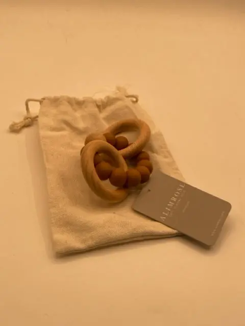 Beachwood Cinnamon Teether For Infants 1