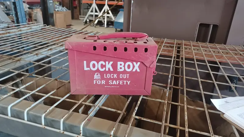 Brady 65699 Portable Metal Lock Box — Durable Security Enclosure For Tools Or Keys, Used 1