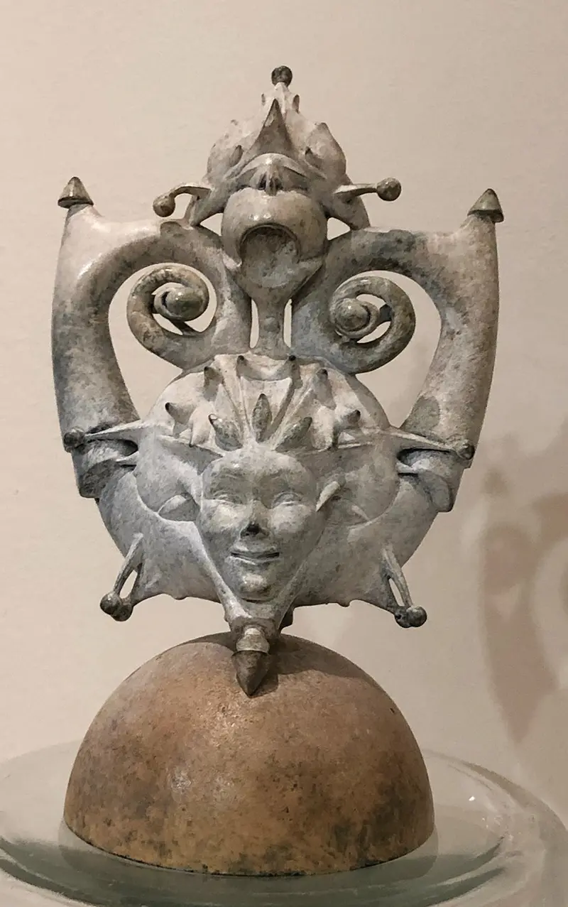 Decorative Element Mounted On Hemispherical Base 1
