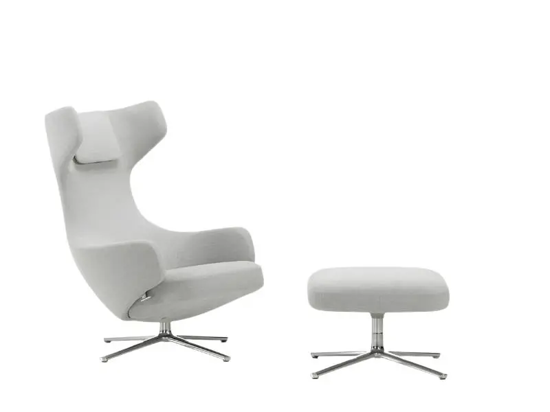 Grand Repos Lounge Chair With Matching Ottoman 1