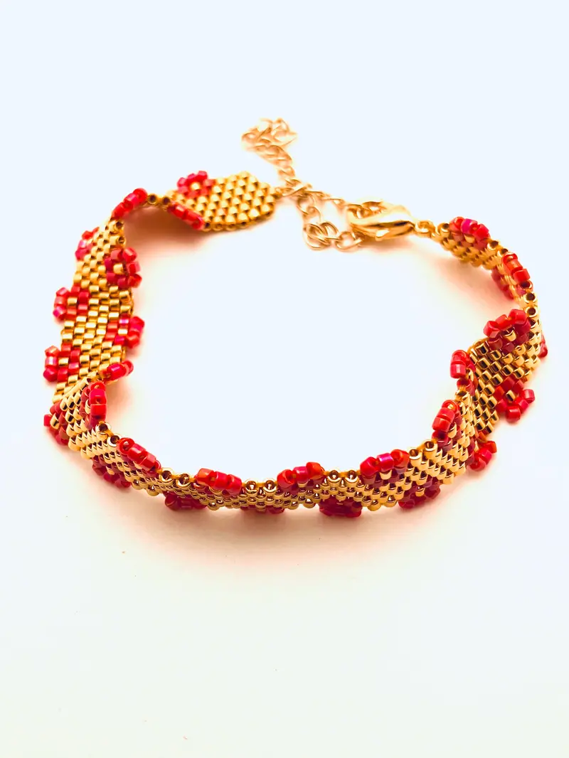 Six-Row Gold-And-Red Floral Edge Beaded Bracelet 1