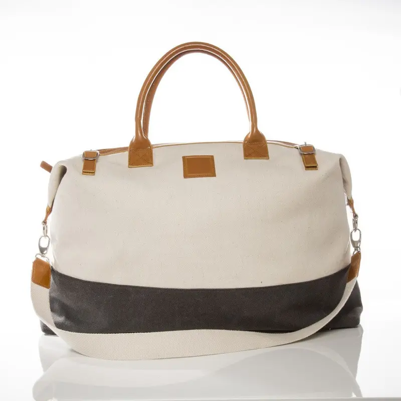 Urban-Style Weekender Bag – Modern Travel Companion 1