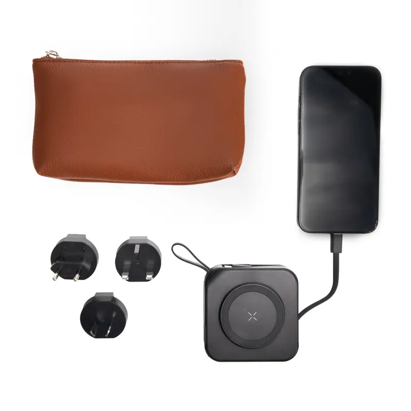 Voyager 5-In-1 Universal Travel Charger And Adapter 1