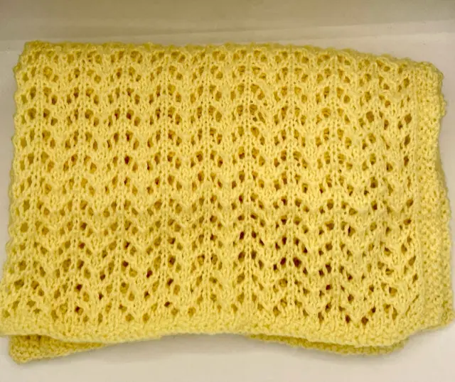 Yellow Lace-Knit Acrylic Baby Blanket 1